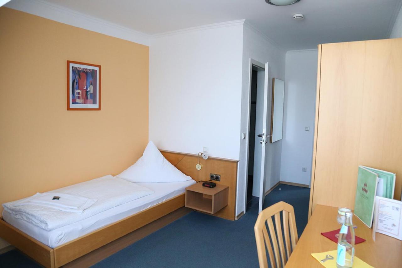 Zu Muellers Winkelhausen Hotel Langenmosen Buitenkant foto